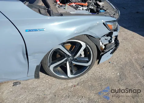 2022 Honda Accord Hybrid Sport z USA, uszkodzony, nr VIN 1HGCV3F23NA029021